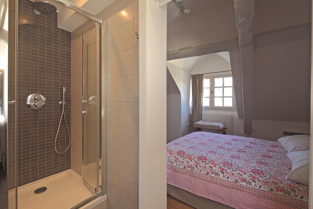 Hotel De Biencourt Azay-le-Rideau Habitación foto
